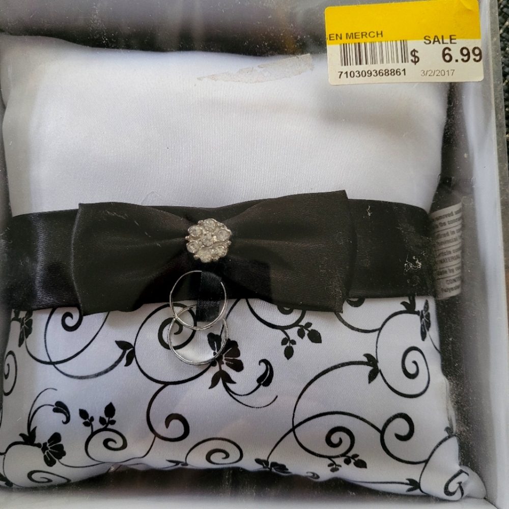 Ring bearer pillow